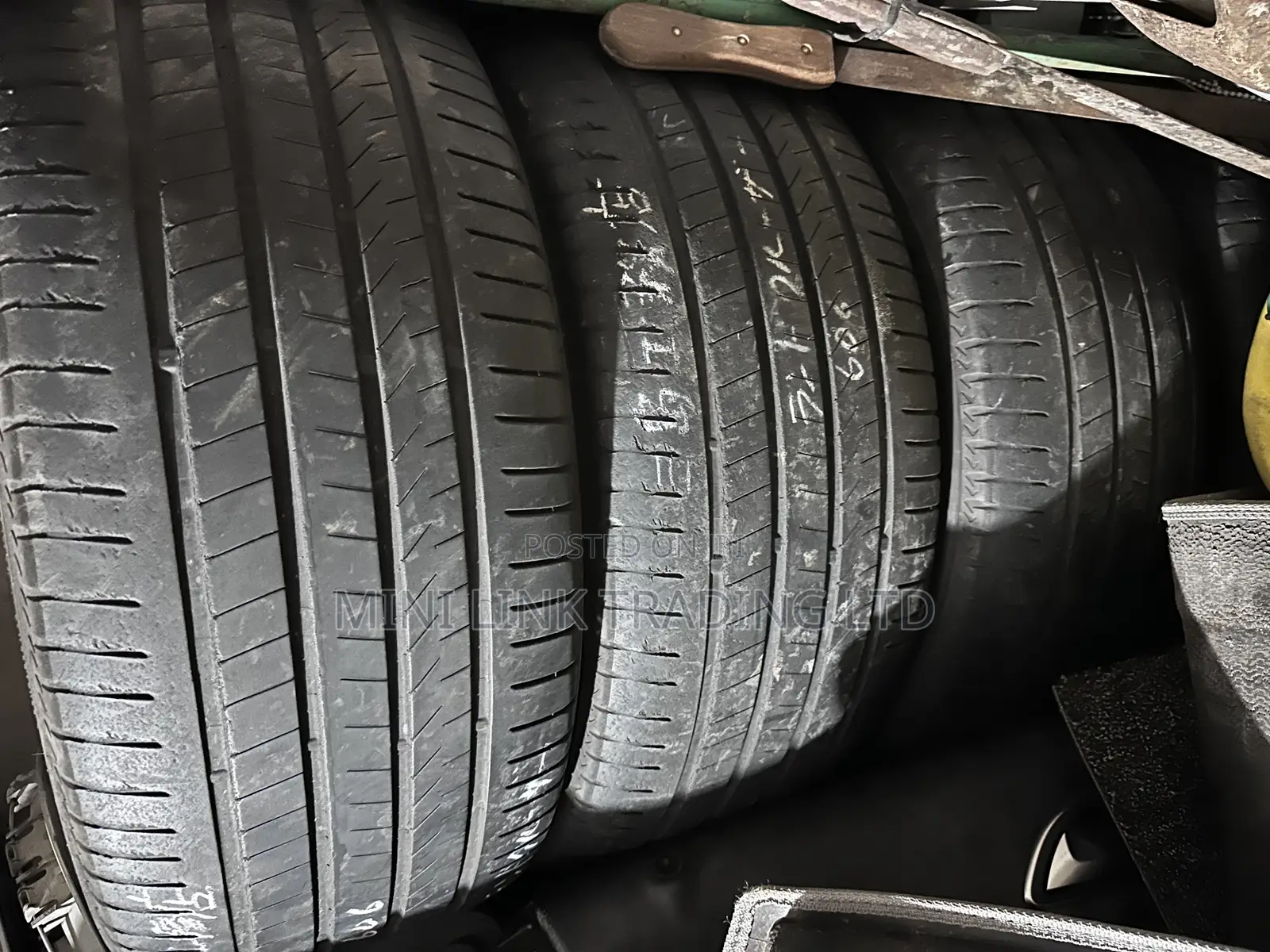 Toyota Land Cruiser Rims and Tire