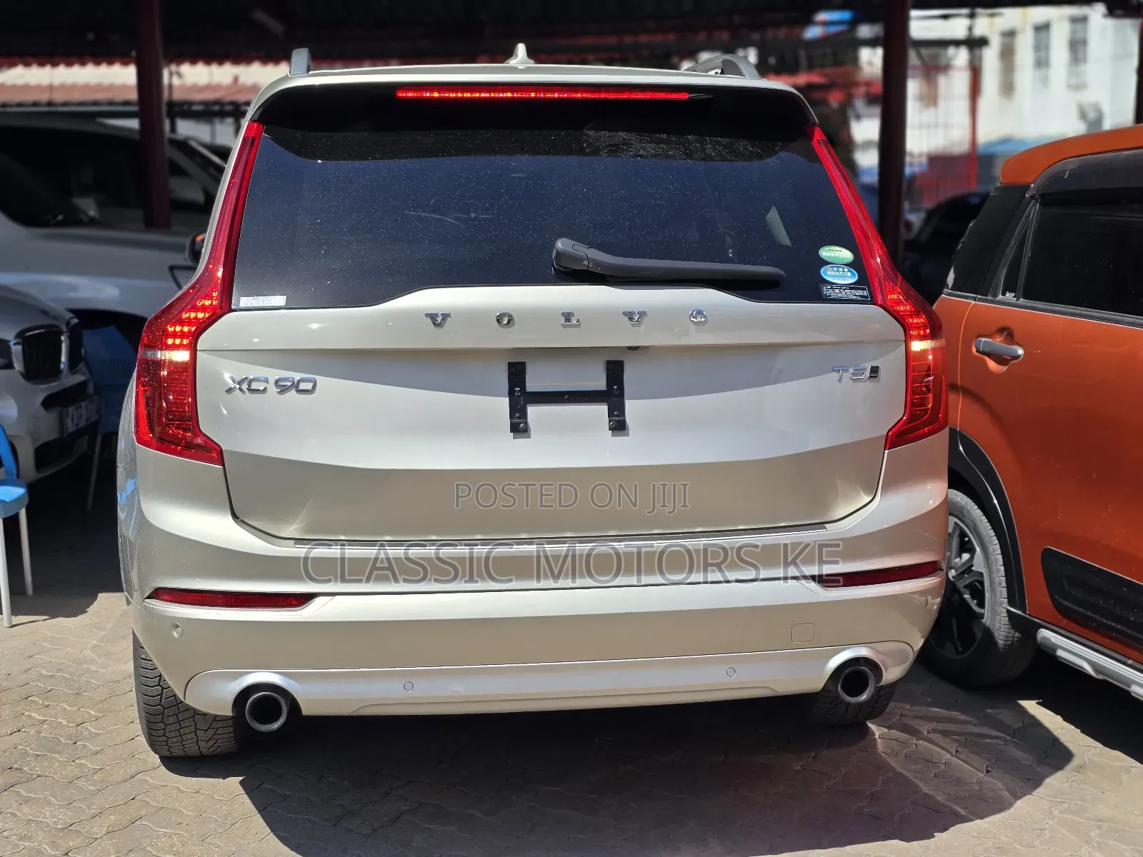 Volvo XC90 T5 R-Design AWD 2018 Gold
