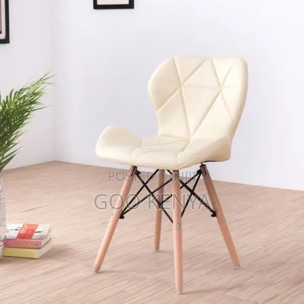Home Chairs ; Stylish Modern Eames Dining Chair