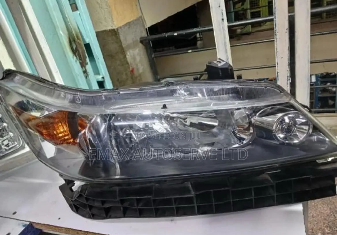 Honda Stream 2010 Clear Headlight Ex Japan