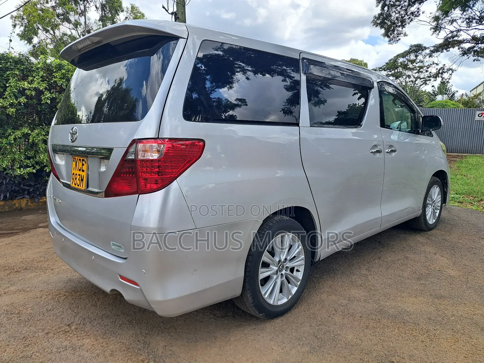 Toyota Alphard 2008 Silver