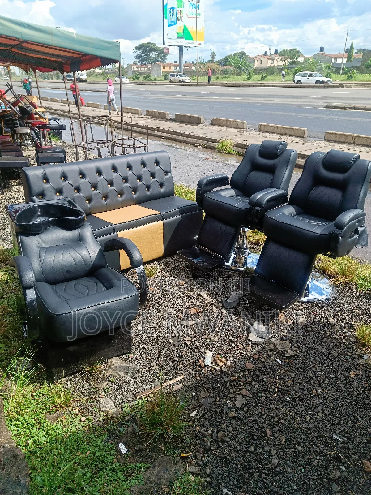 2 Hydraulic Barber Seats, Waiting and Sink Chair 