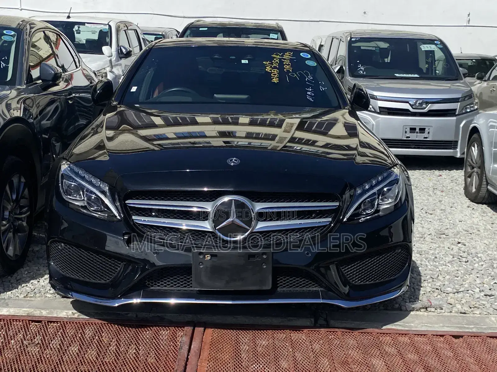 Mercedes-Benz C200 2018 Black