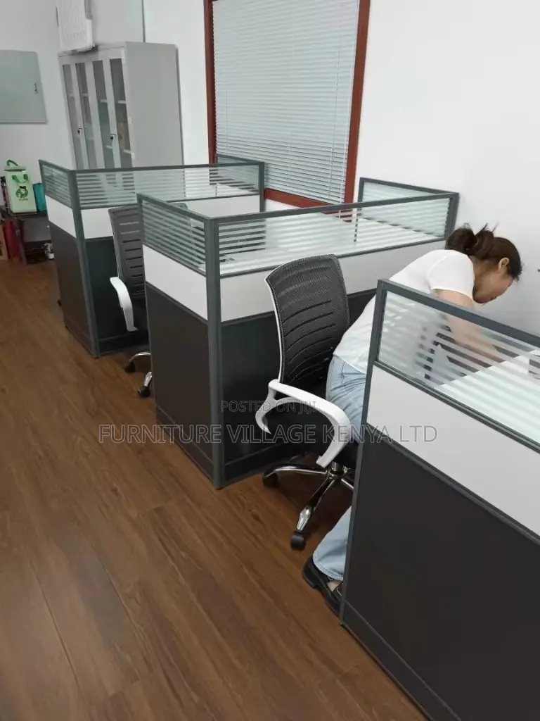 Workstations: Basic One-Person Imported Workstation Unit