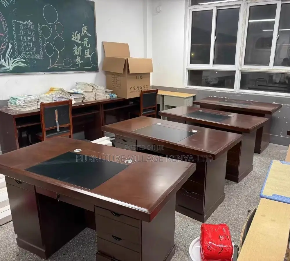 Office Desk:Professional 140cm Wood Desk for Staff Educators