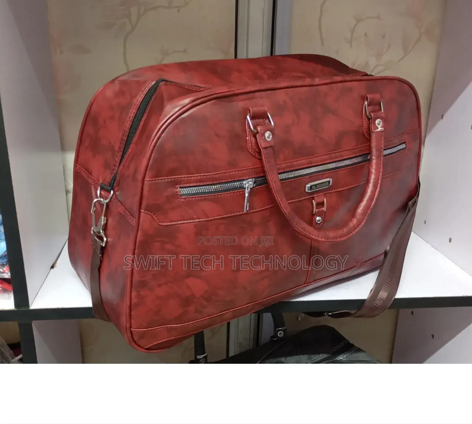 Travel Bag / Duffle Luxurious Travel Bag