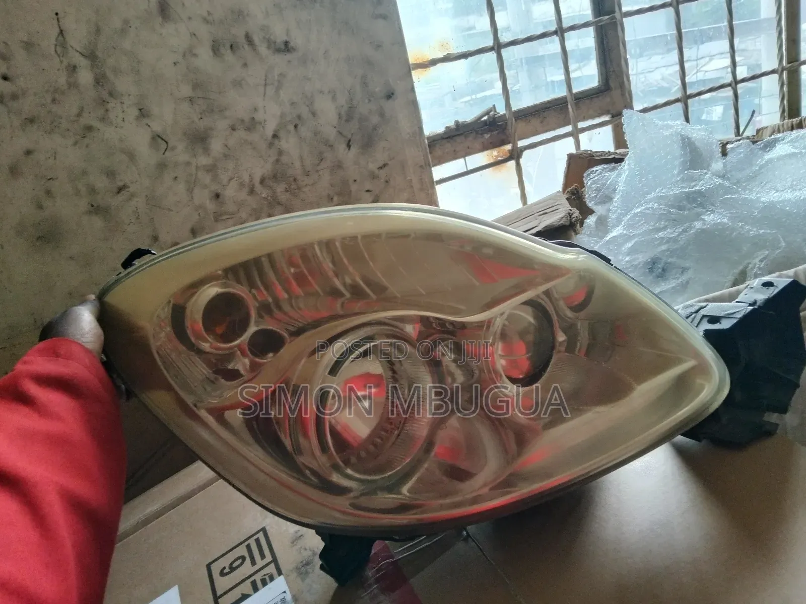 Mazda Verissa Headlight Mon Xenon