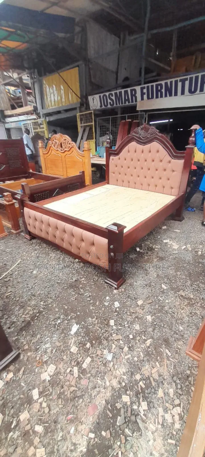 5x6 Brand New Chester Bed in Brown Frame - Free Delivery