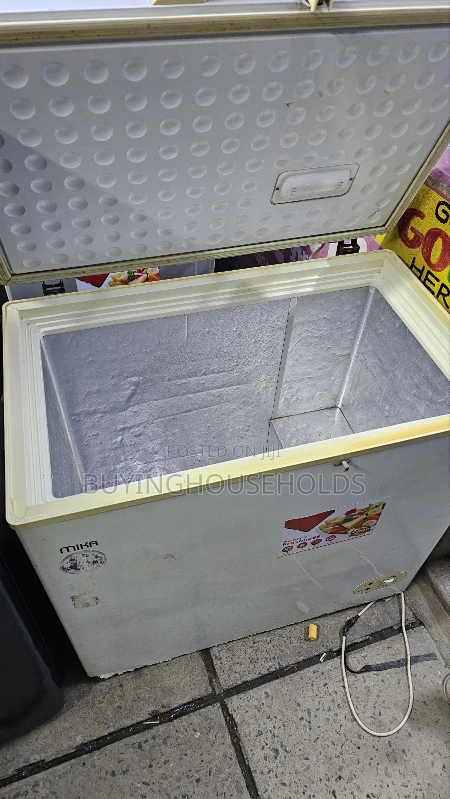 Mika 300l Chest Freezer