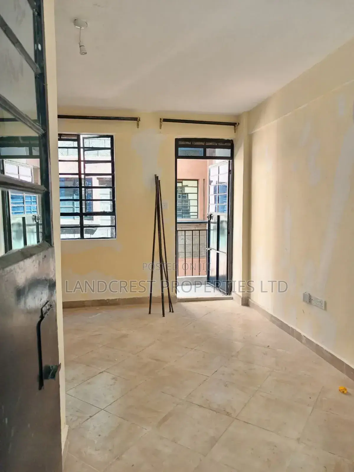 Studio Apartment in Thome for rent