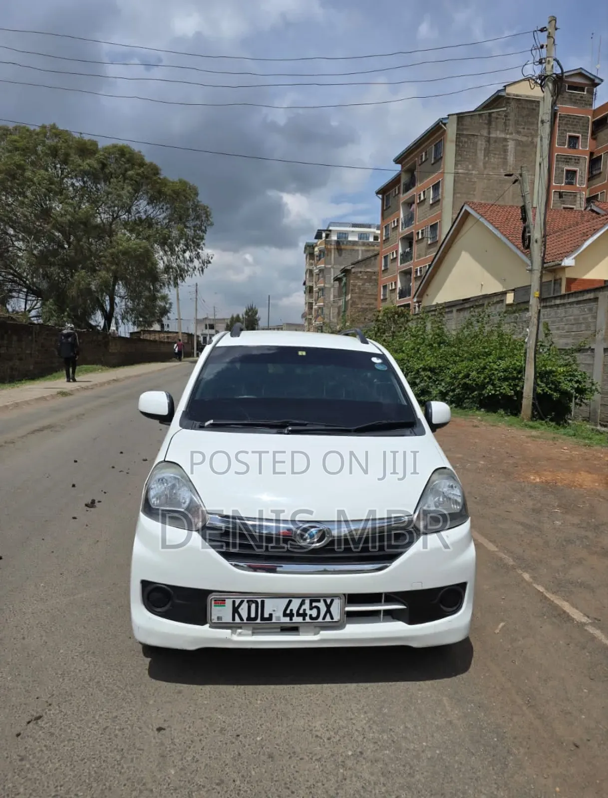 Daihatsu Mira 2015 White