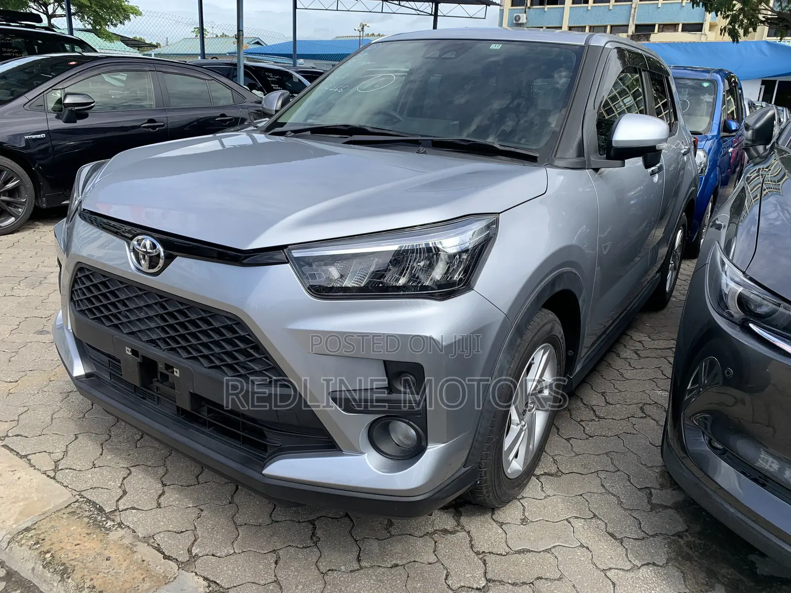 Toyota Raize 1.0 AWD 2019 Silver