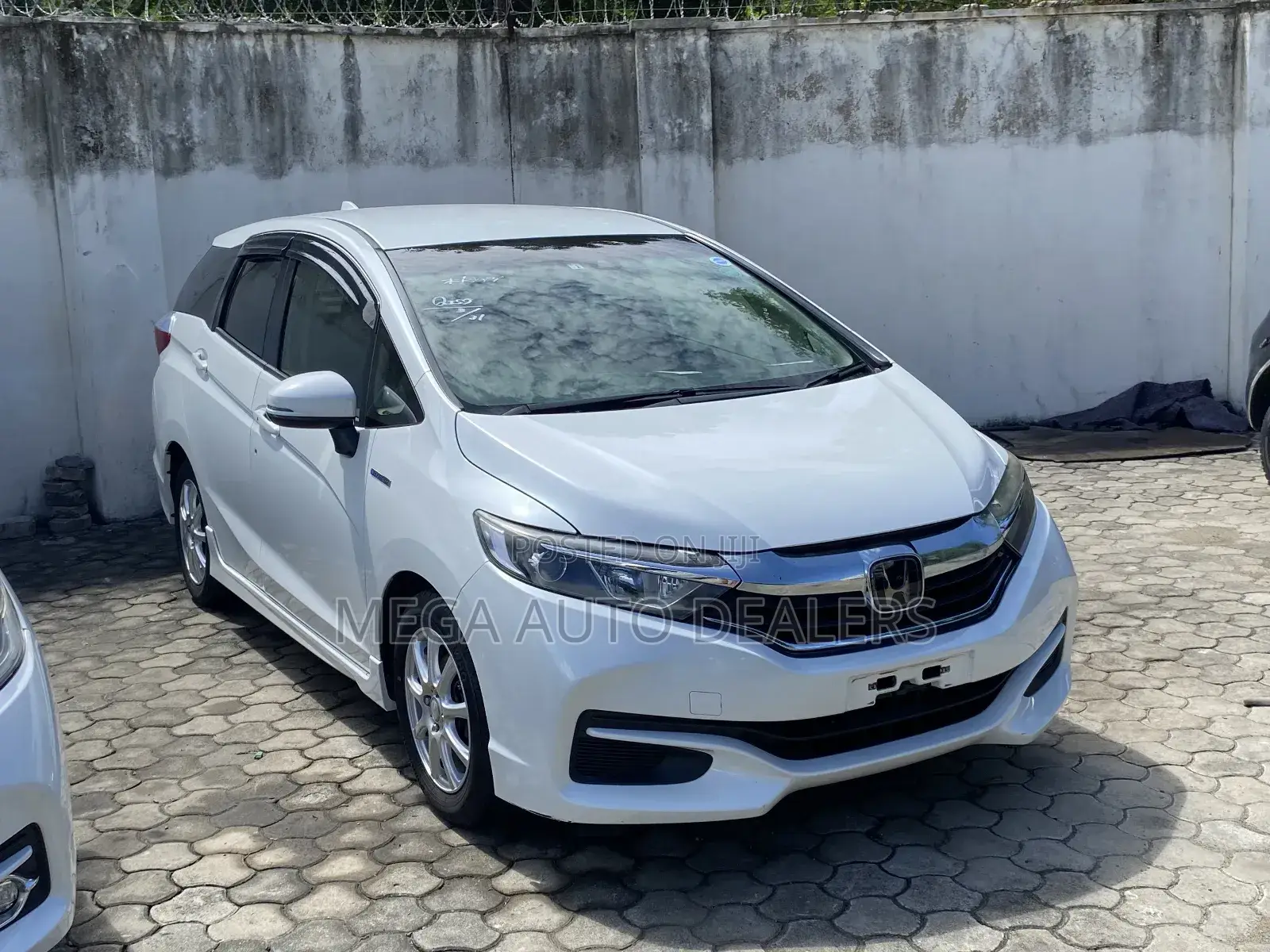 Honda Fit Shuttle 2019 White