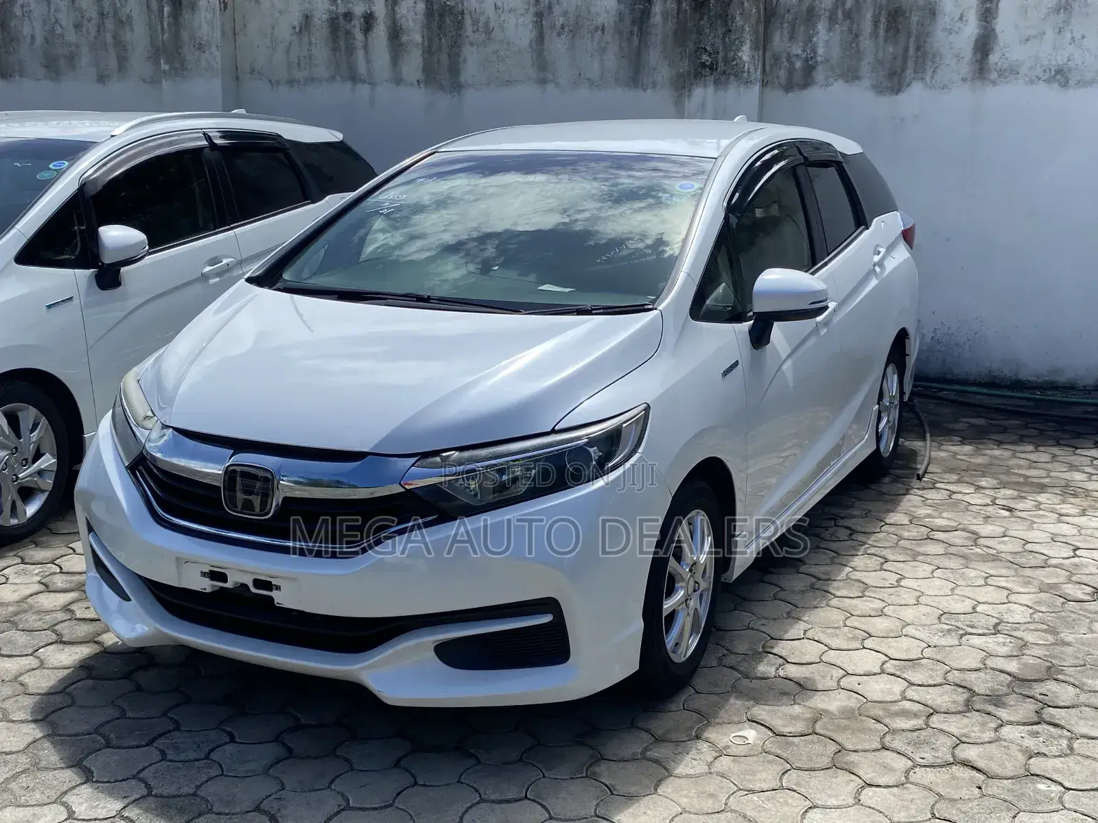 Honda Fit Shuttle 2019 White