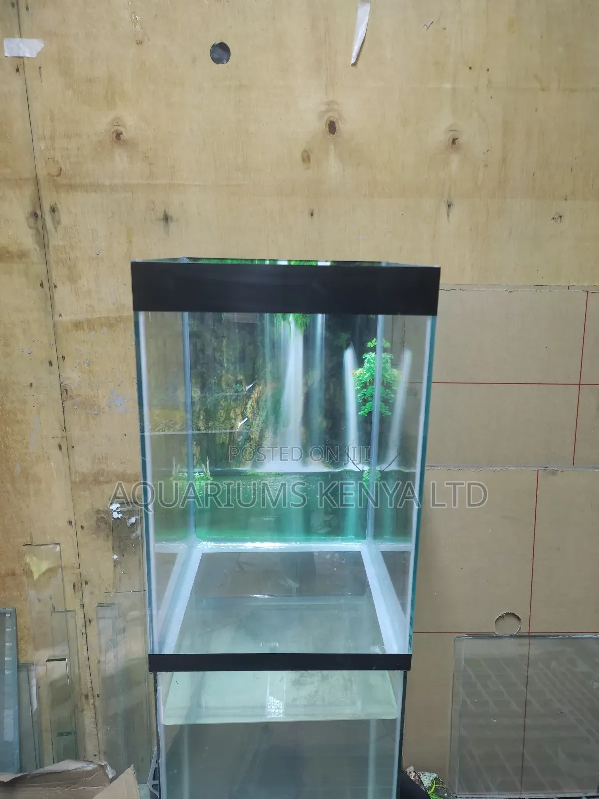 1 1⁄2 Ft Tower Aquarium – By Aquarium Kenya