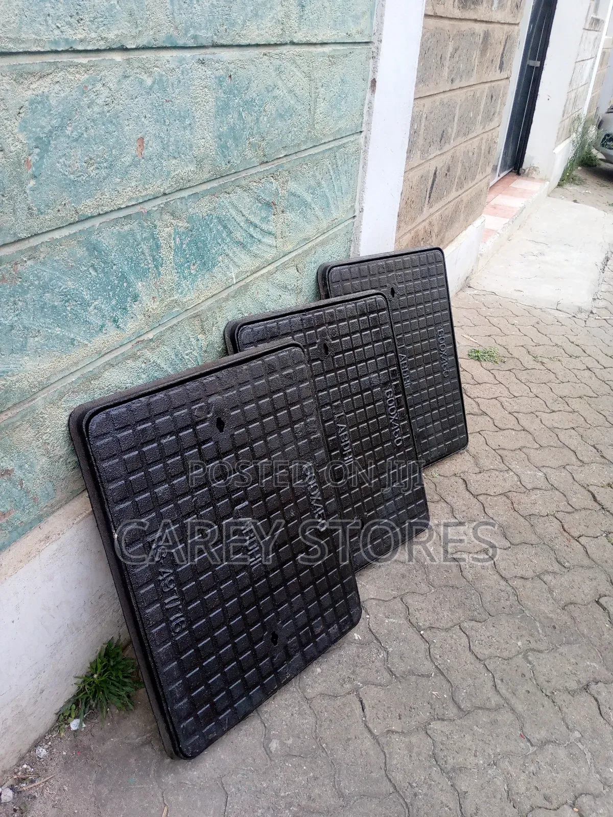 Heavy Duty 450 By 600 Manhole Cover