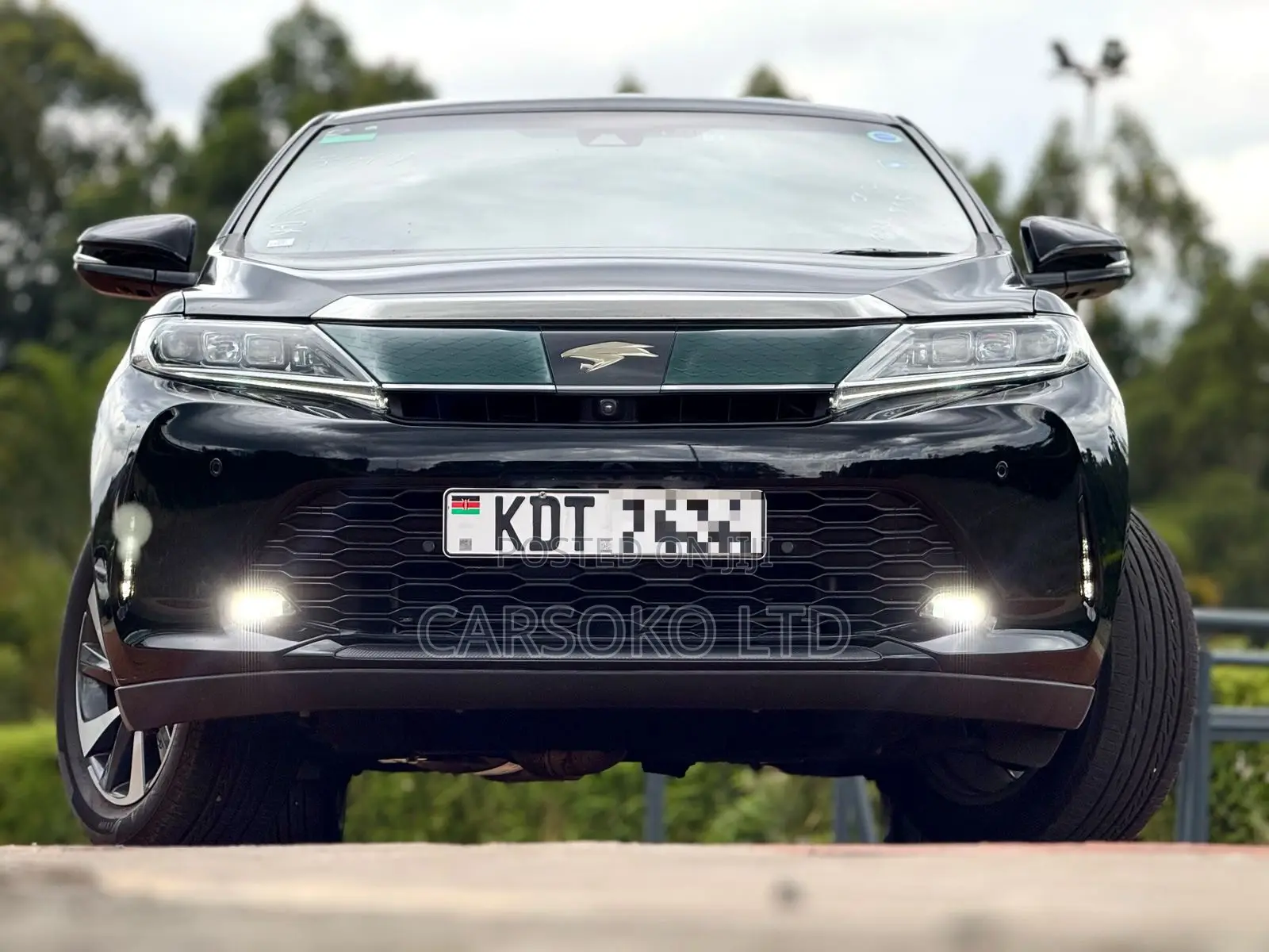 Toyota Harrier 2.0 4WD 2018 Black
