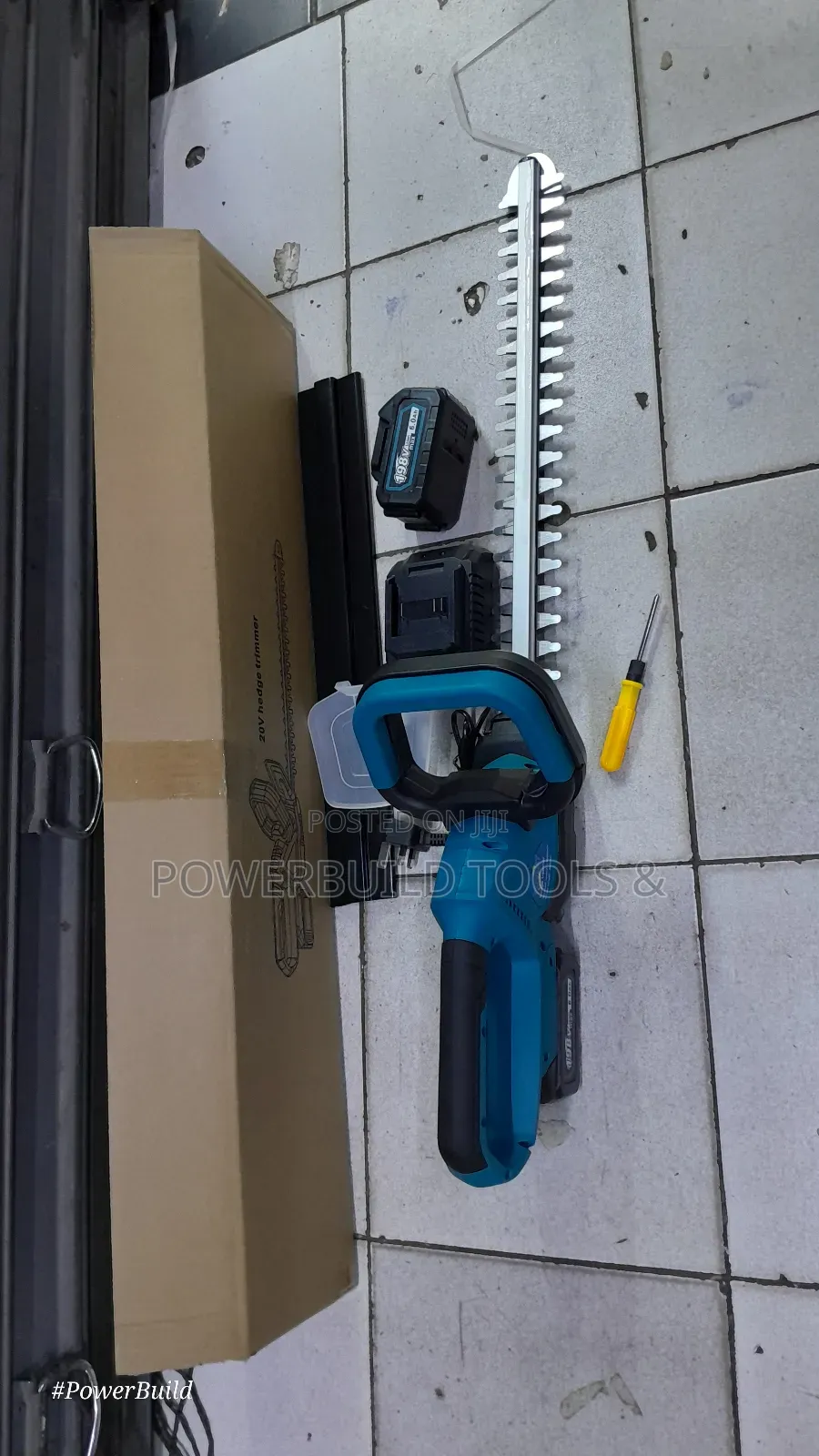 Makita Cordless Hedge Trimmer