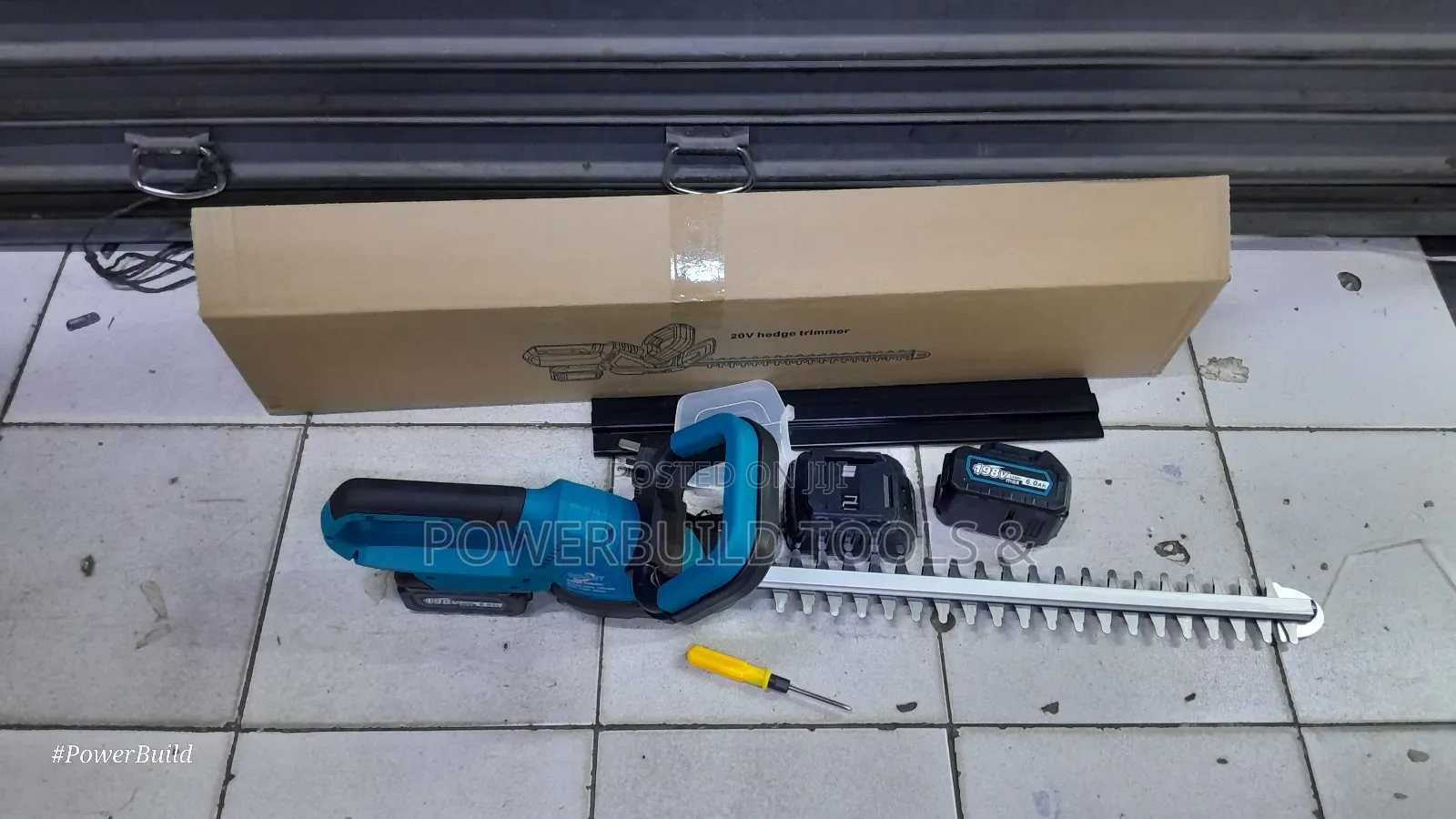 Makita Cordless Hedge Trimmer