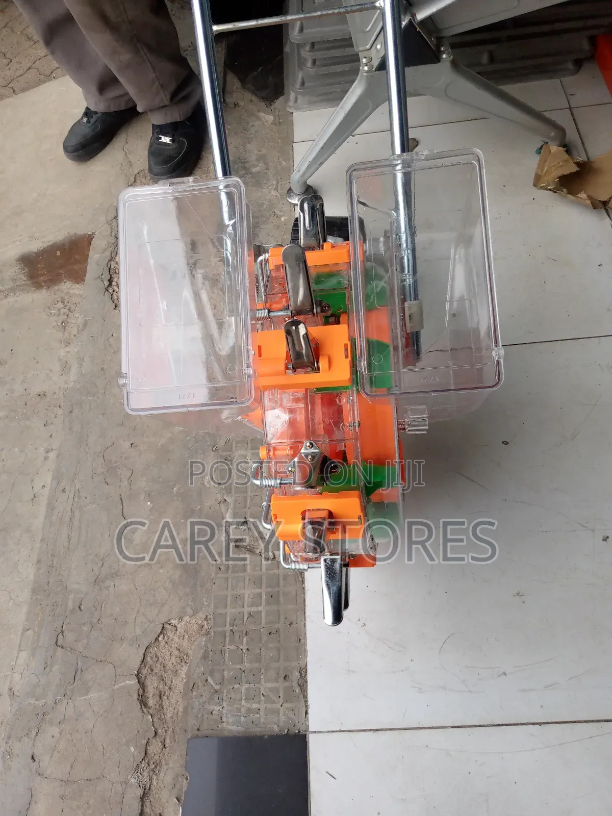 Seed & Fertilizer Planter