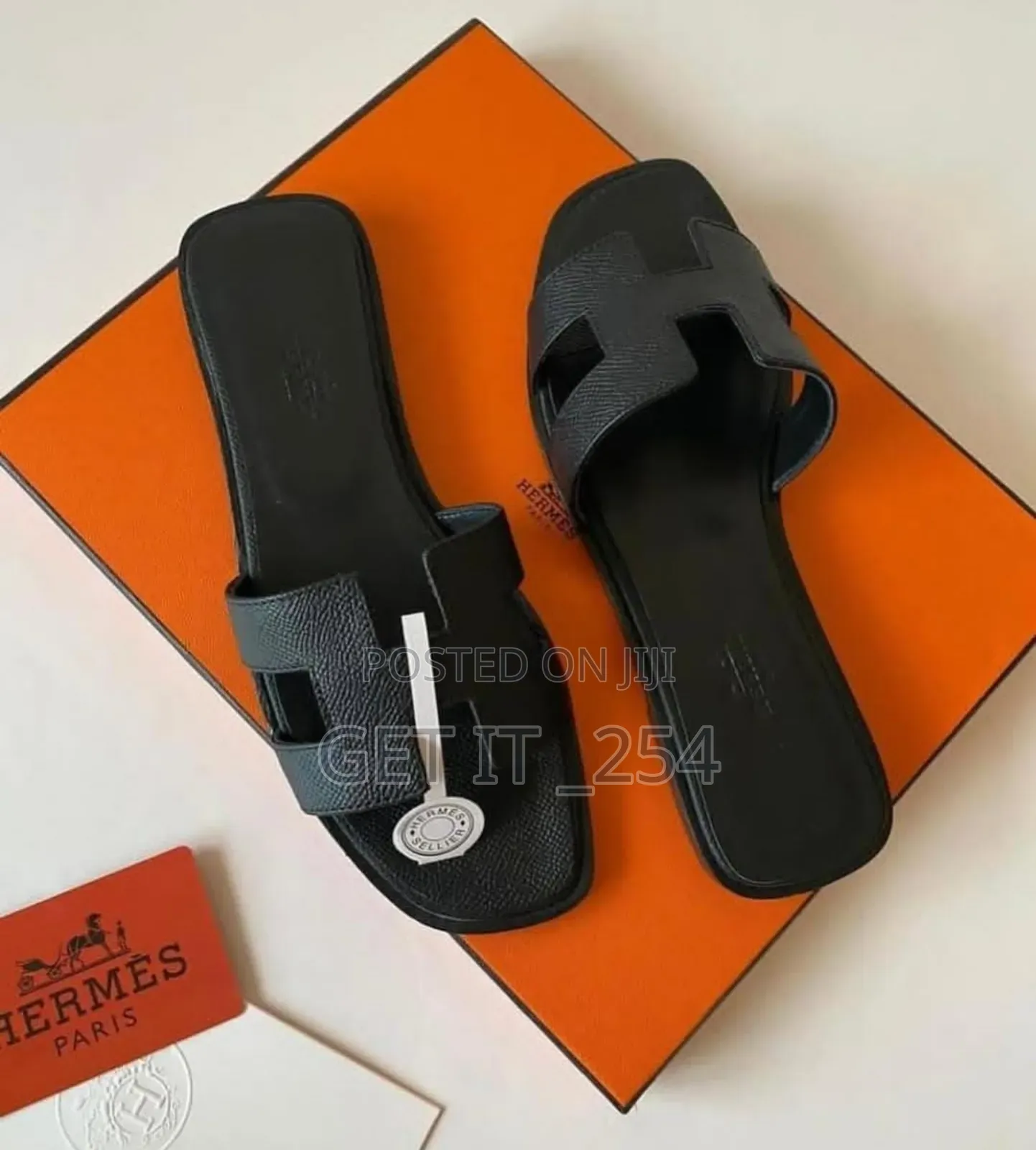 Hermes White 40,41
Brown 37,38,40,41
Black 38,38,39,40,41