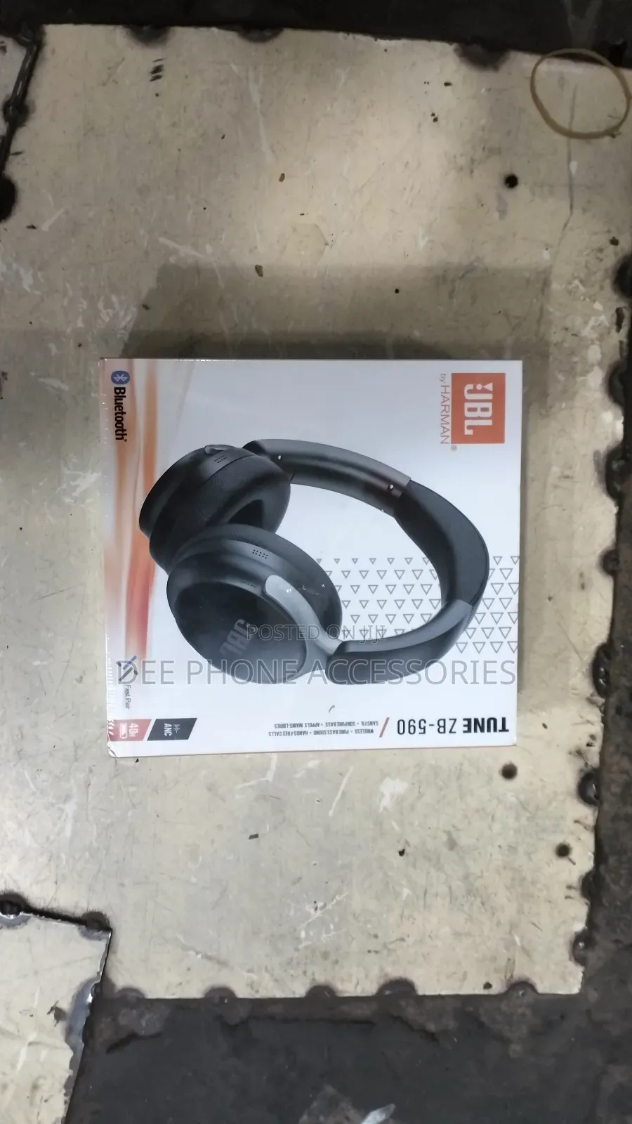 JBL/Bose Tune Zb 590 Bluetooth Headphones