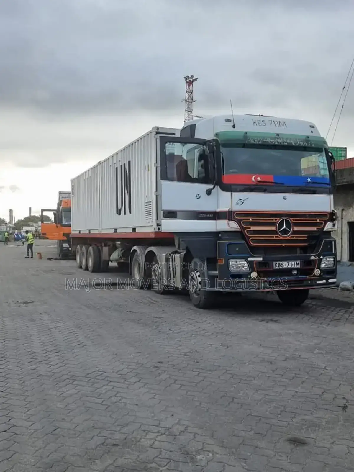Trailers for Hauling Goods Available. Local and Cross Border