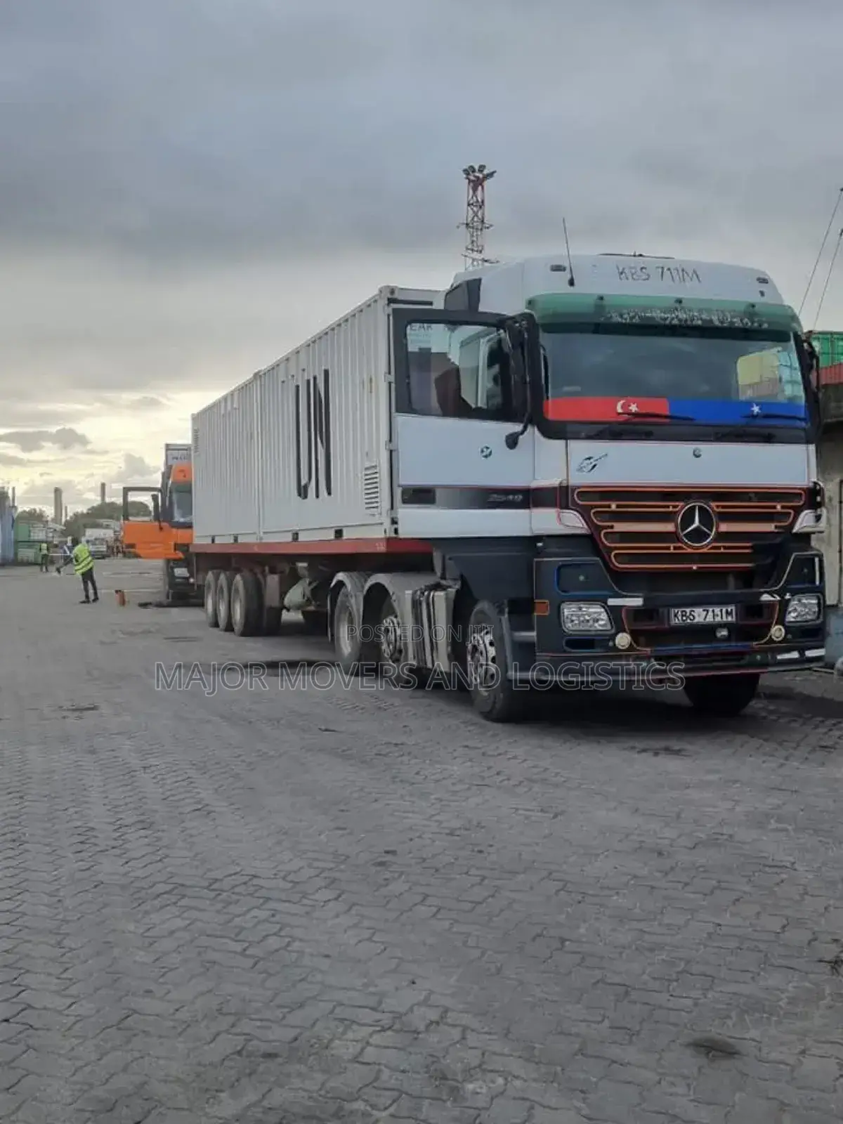 Trailers for Hauling Goods Available. Local and Cross Border