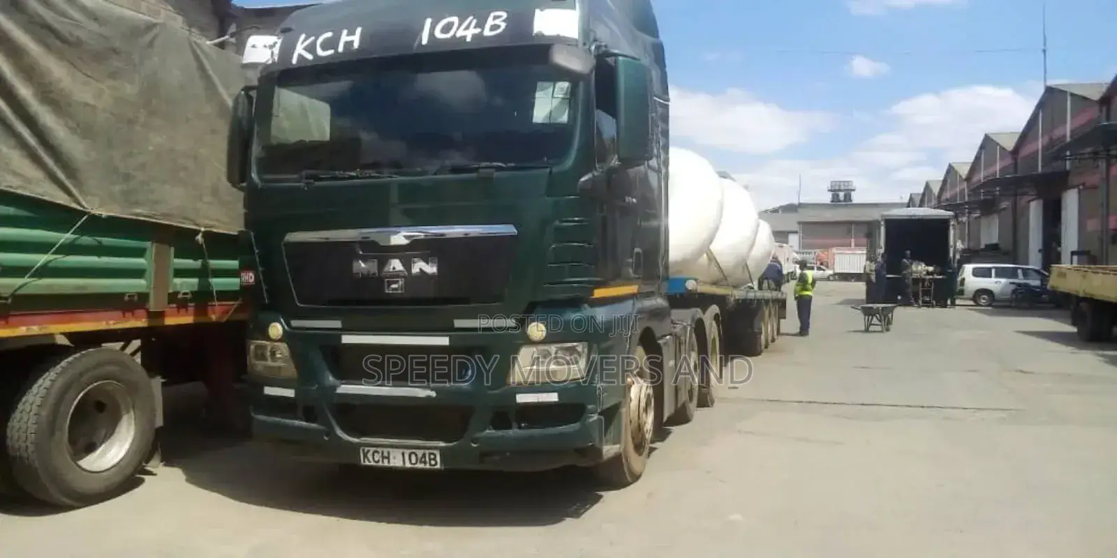 Box Body and Flatbed Trailers Available for Transport