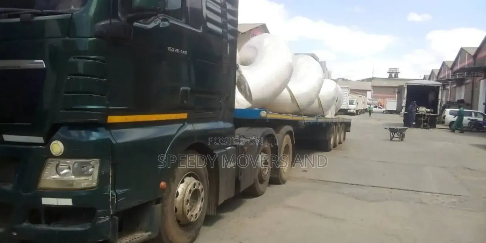 Box Body and Flatbed Trailers Available for Transport
