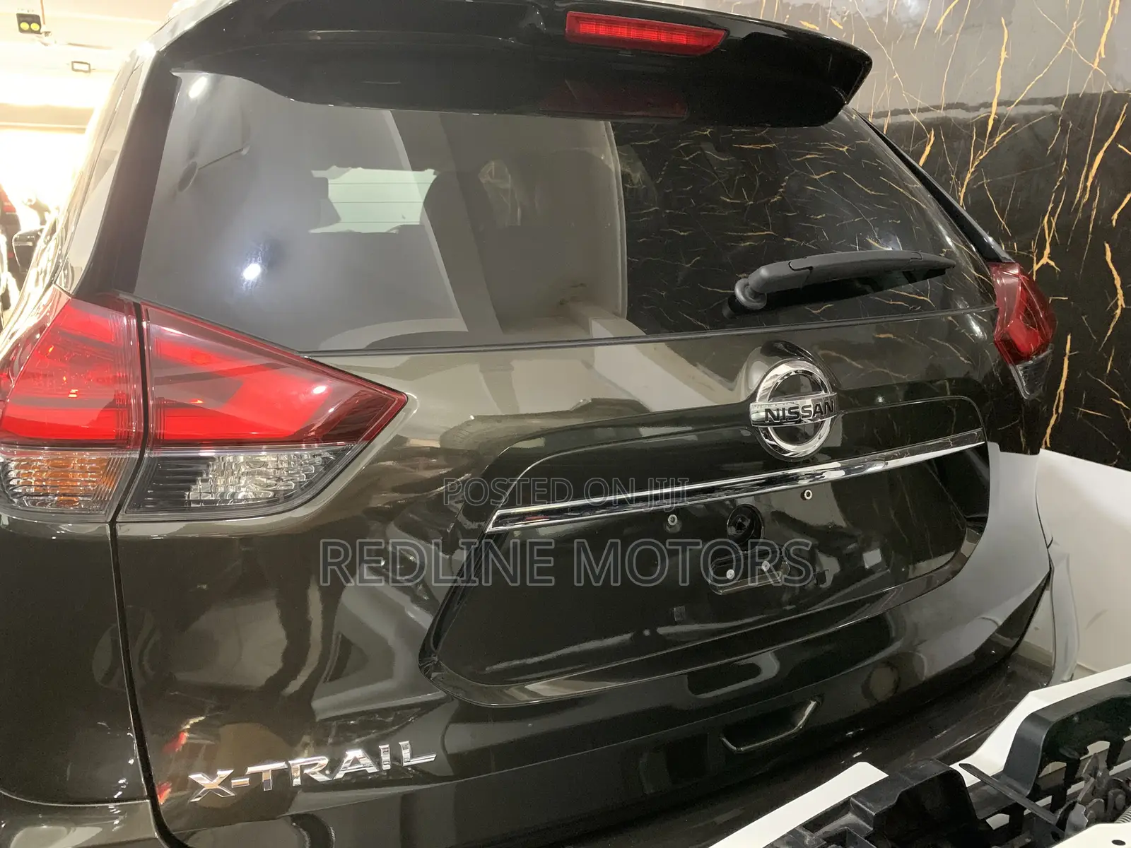 Nissan X-Trail 2.0 Petrol FWD 2018 Green