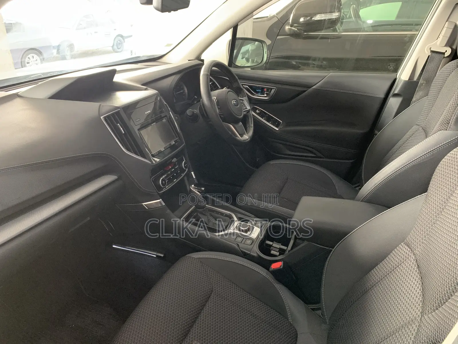 Subaru Forester 2.5i Premium AWD 2018 Off white
