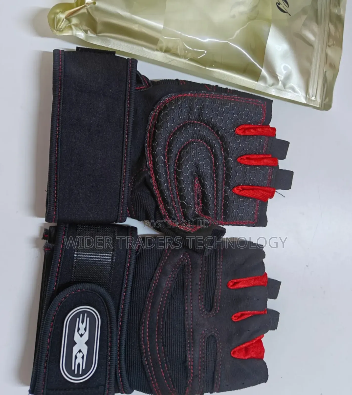 Weight Lifting Gloves
Large
Medium
Xl