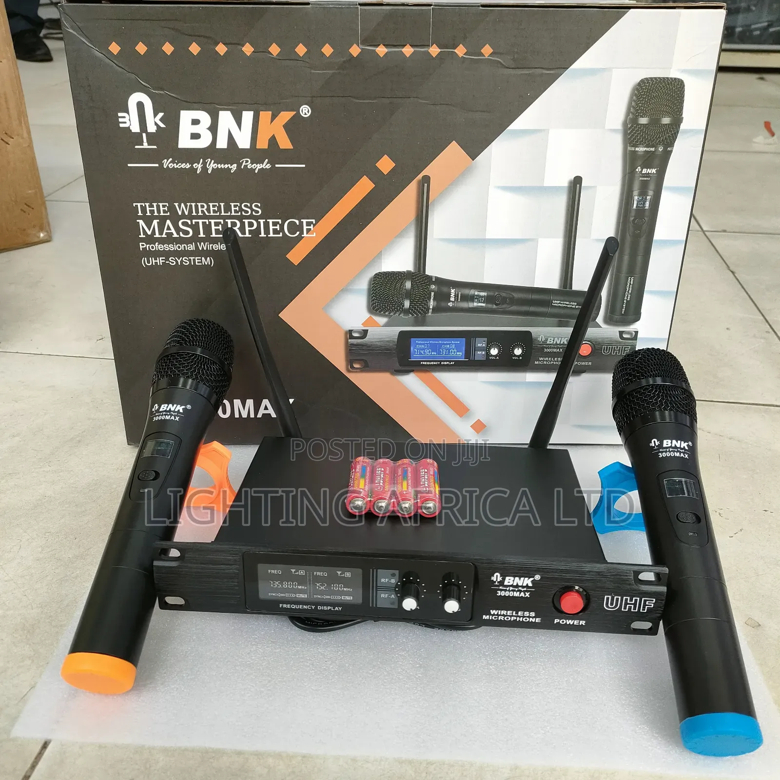 BNK Wireless Microphone 150 Meters Frequency Range