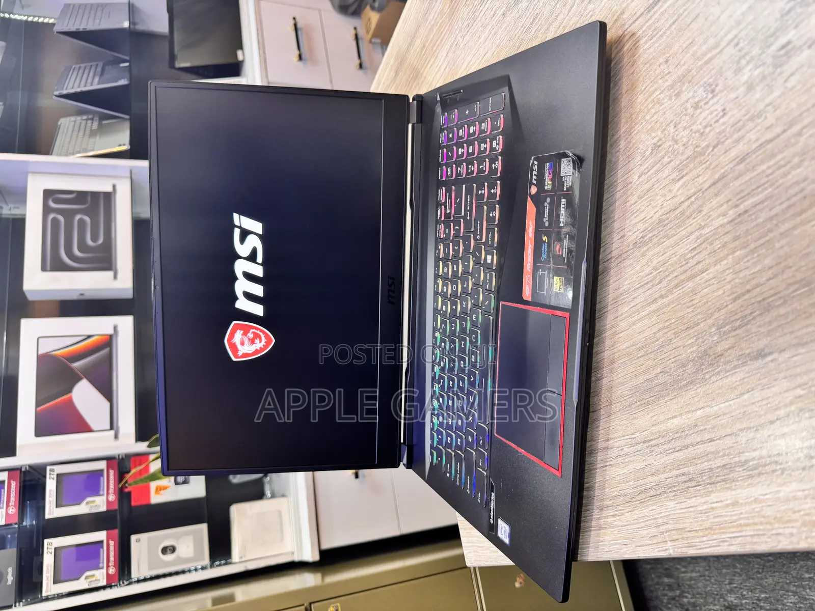 Laptop MSI GE75 Raider 11UH 16GB Intel Core I7 SSD 1T