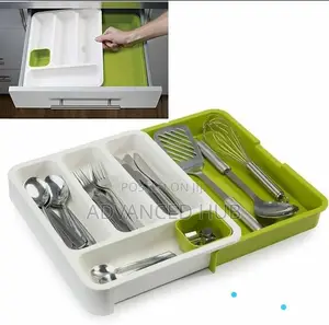 Expandable Cutlery Organizer Tray