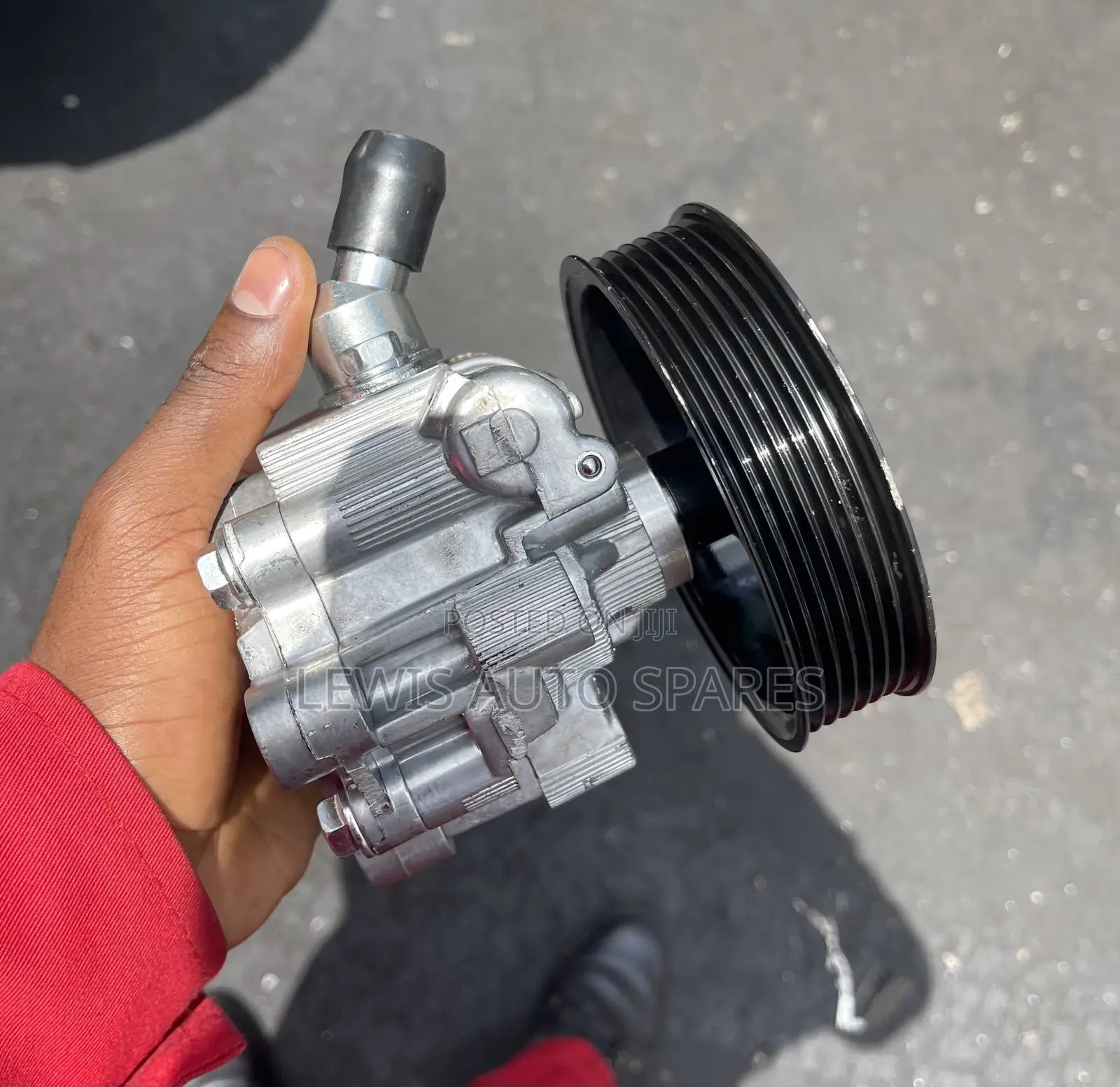 V8 Petrol 2uz Power Steering Pump