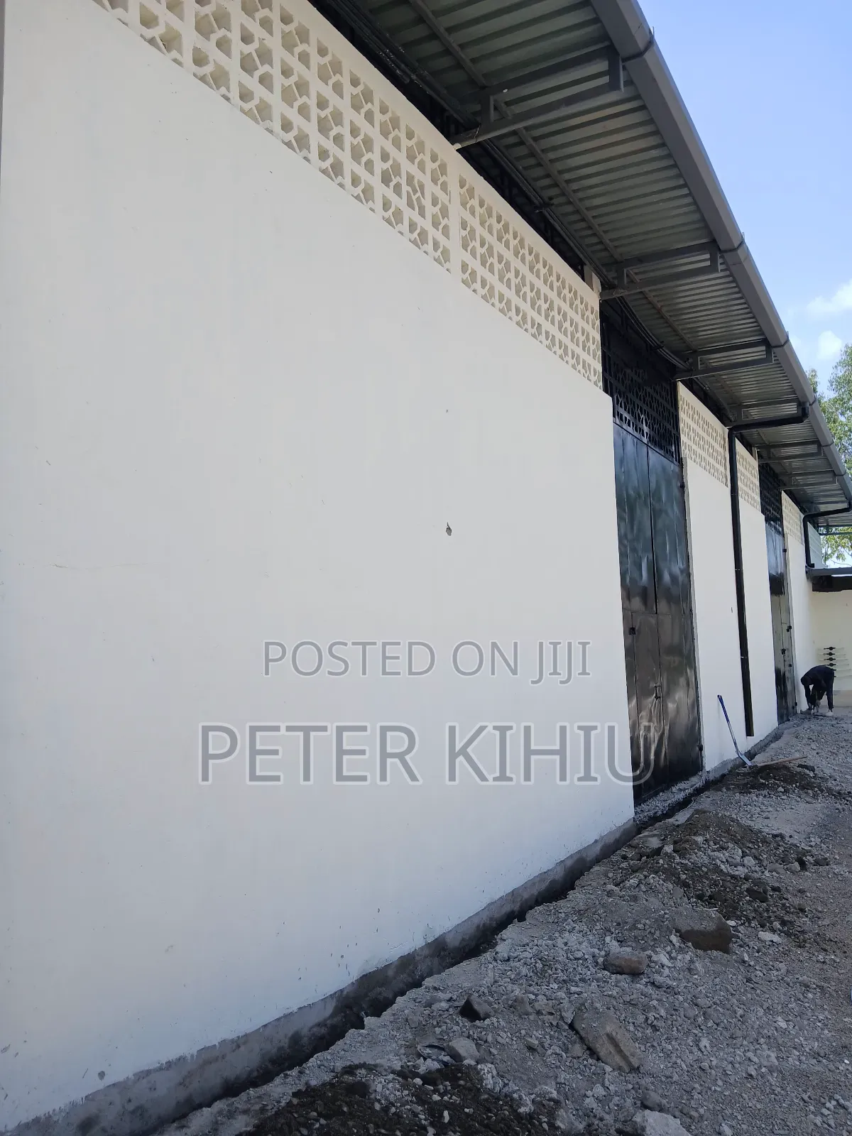 Godown to Let 2000sqft at Donholm