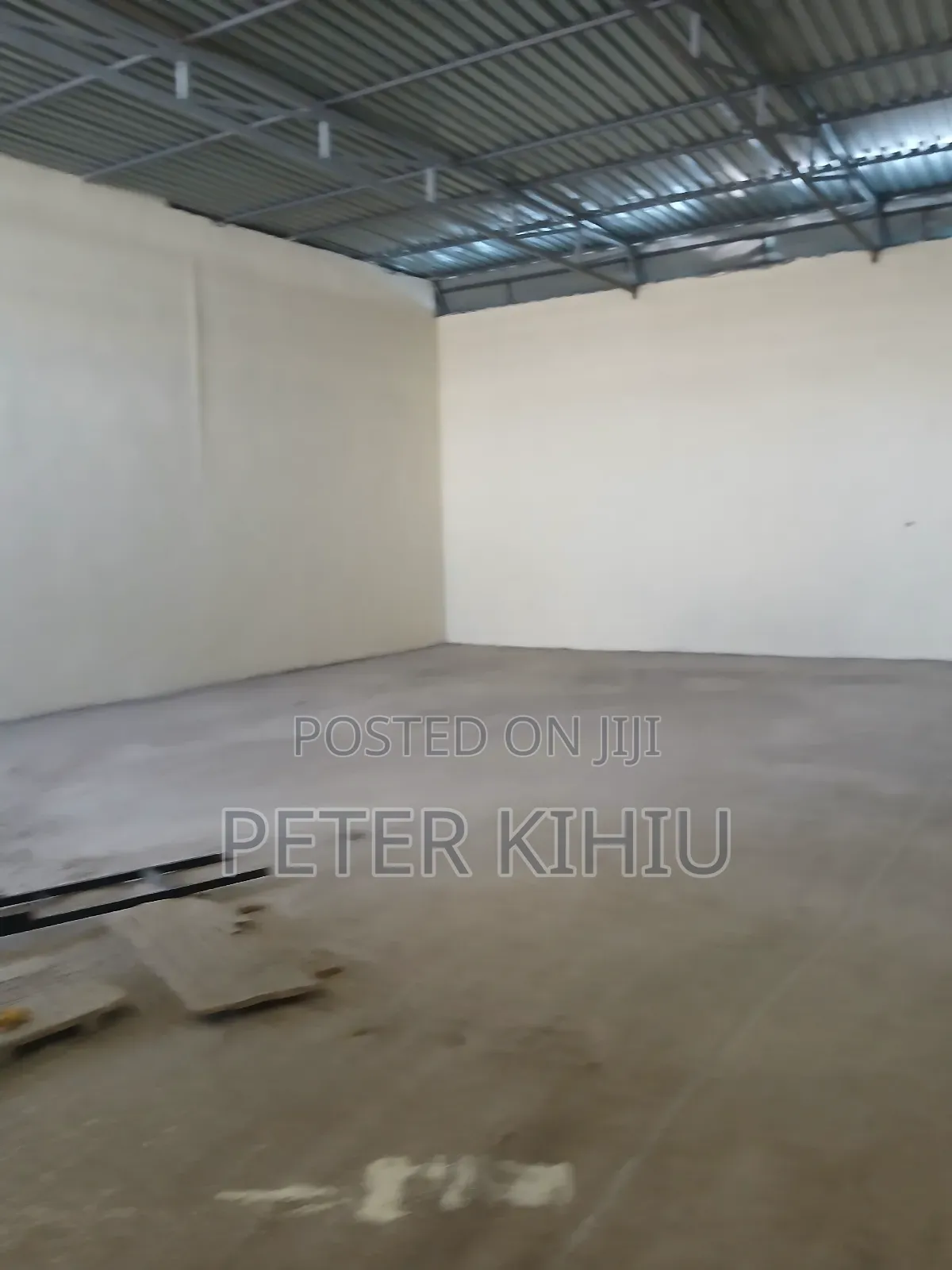 Godown to Let 2000sqft at Donholm