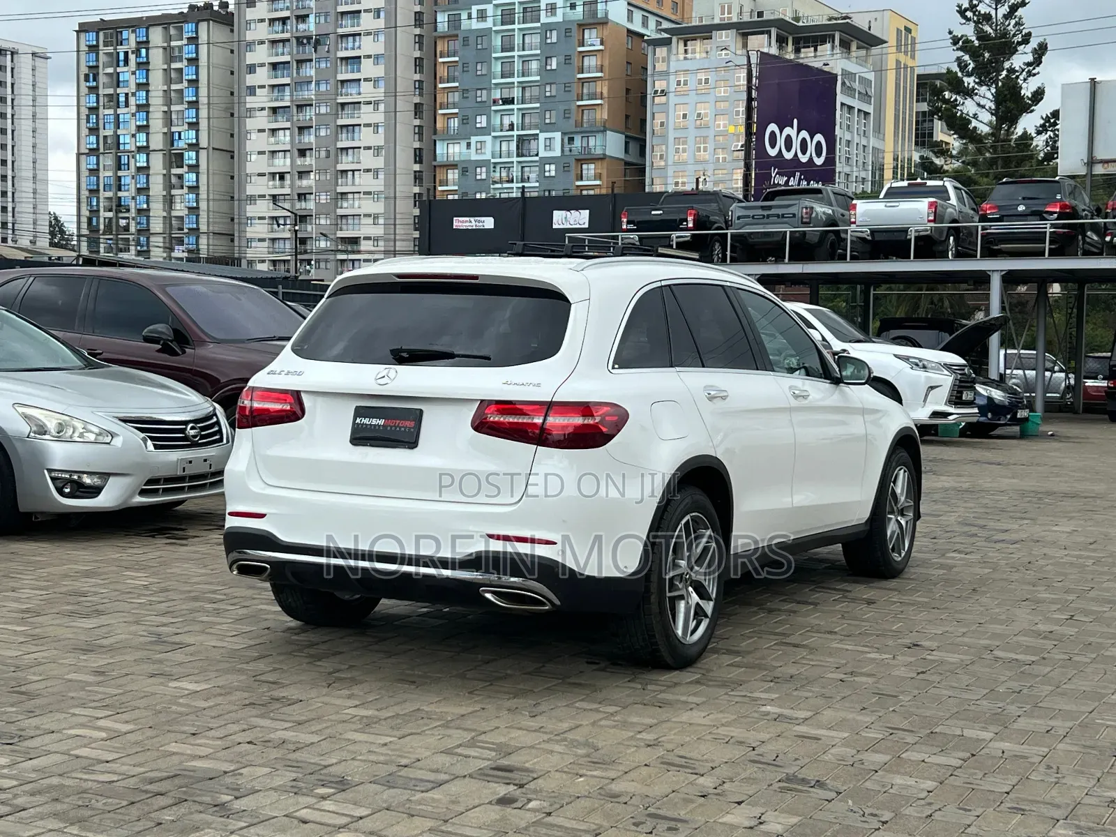Mercedes-Benz GLC-Class 2017 Off white