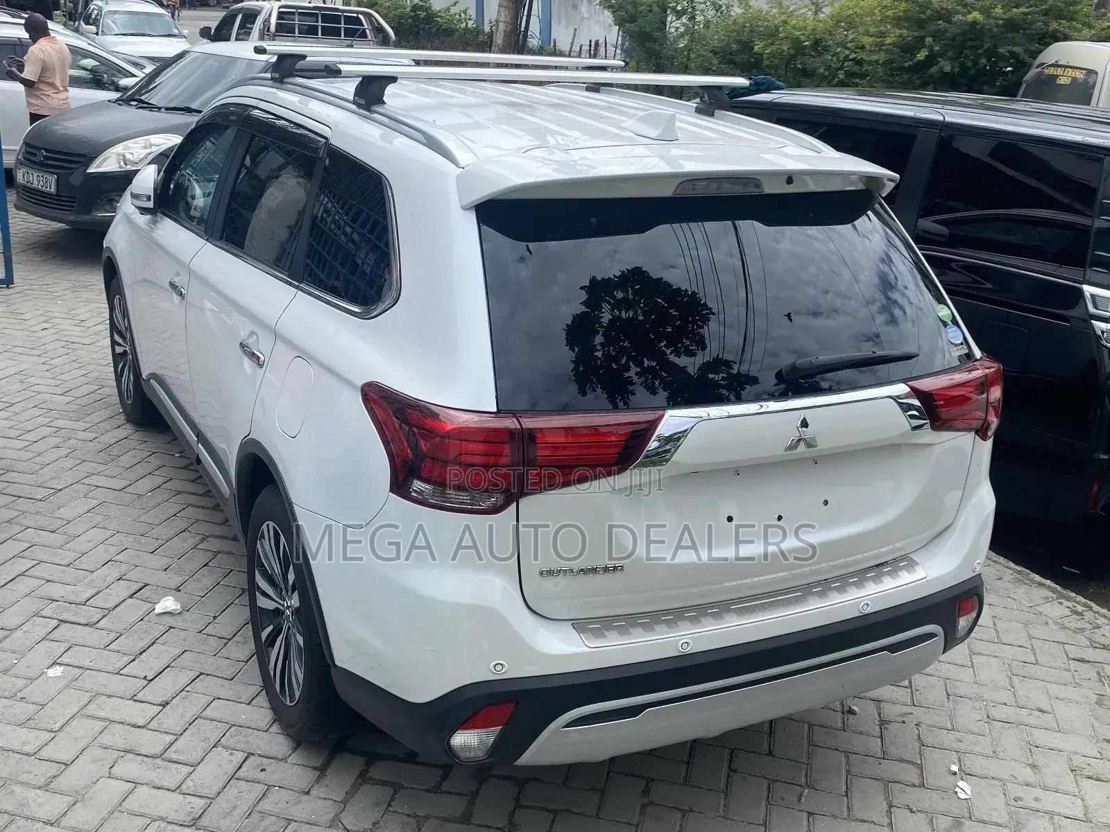 Mitsubishi Outlander 2018 White