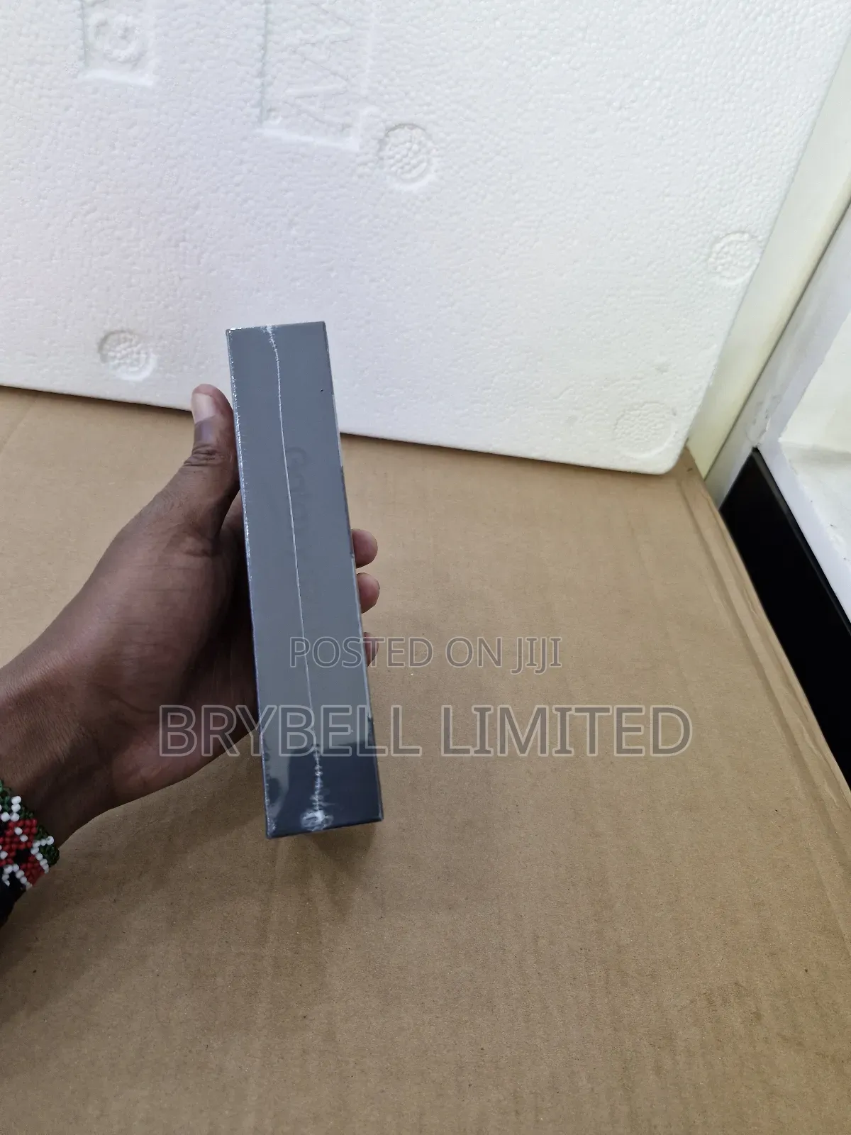 New Samsung Galaxy S21 5G 128 GB Silver