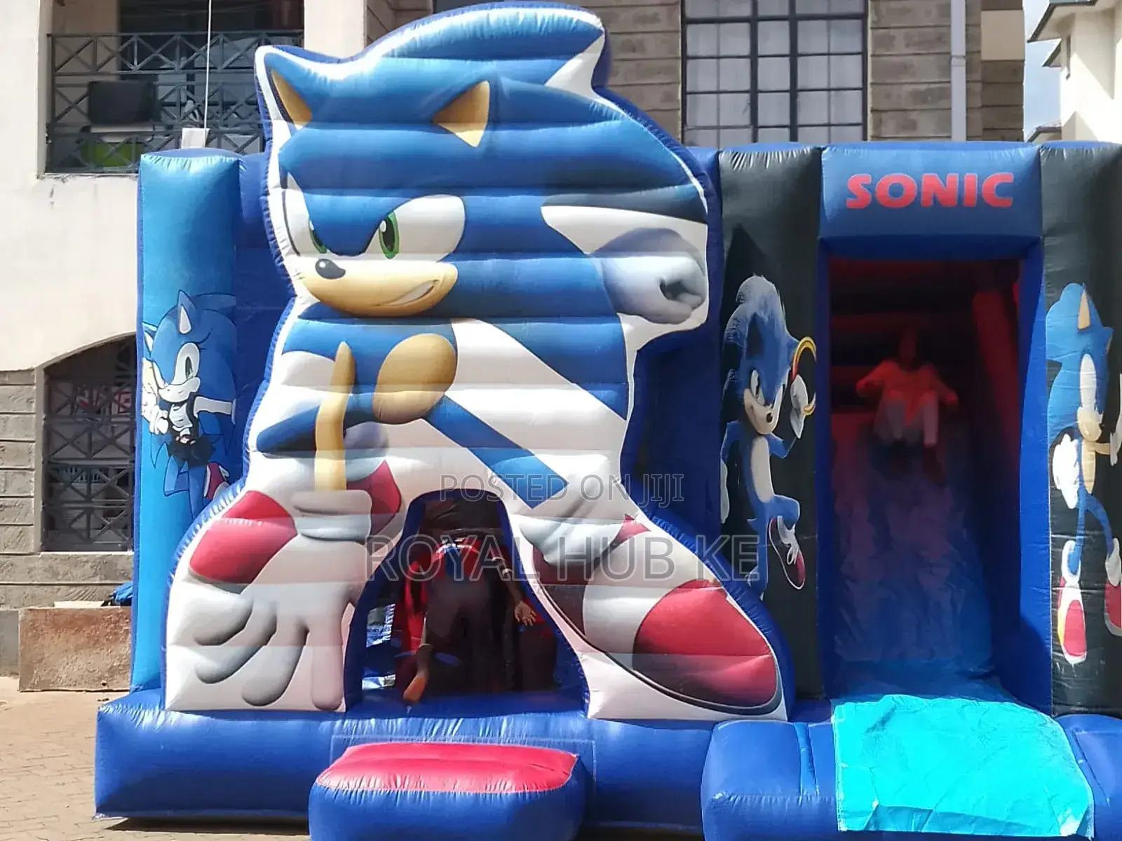 Spacious Bouncing Castles