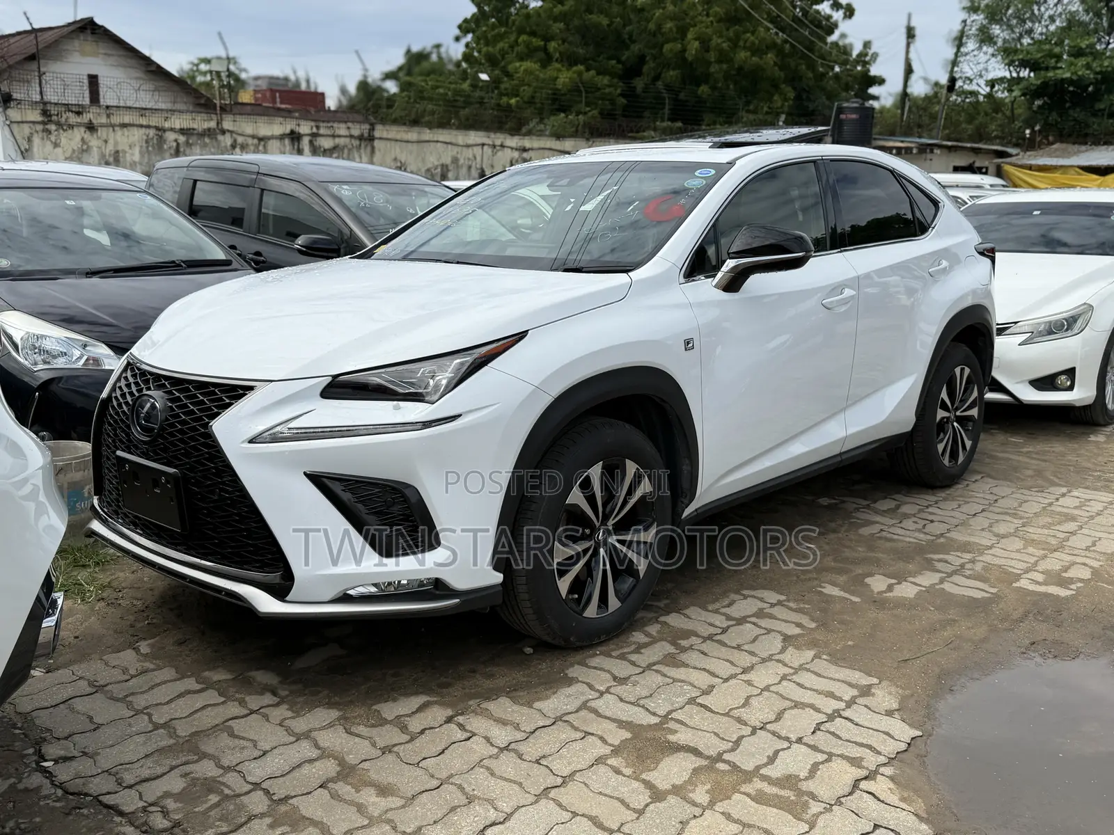 Lexus NX 300 AWD 2018 White