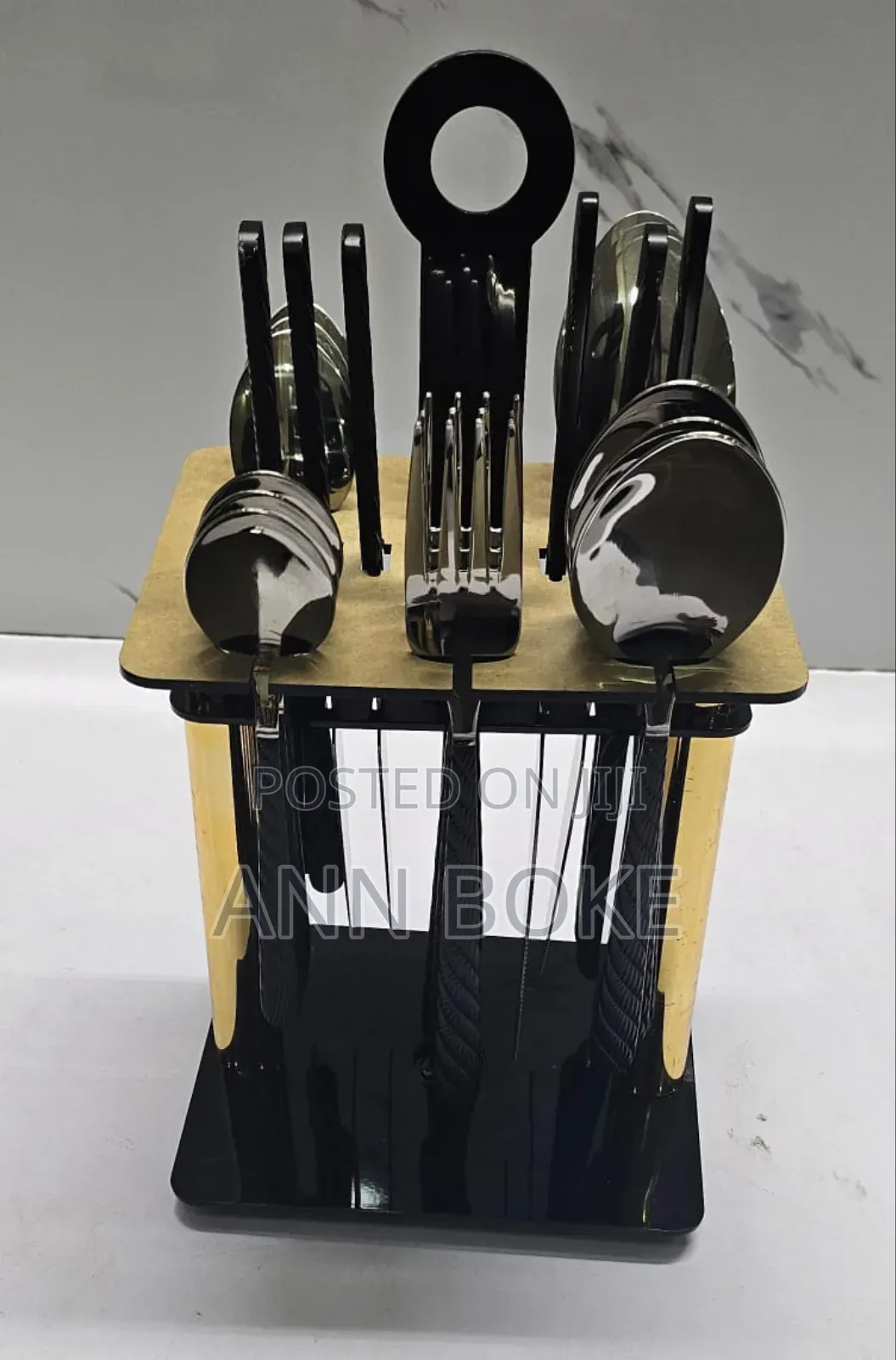 *Back Instock!!* *High Quality Heavy 24pc Cutlery Set *