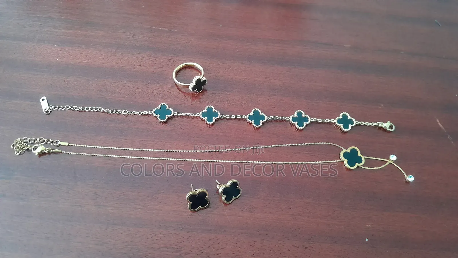 Beautiful Pieces of Jewellery Set