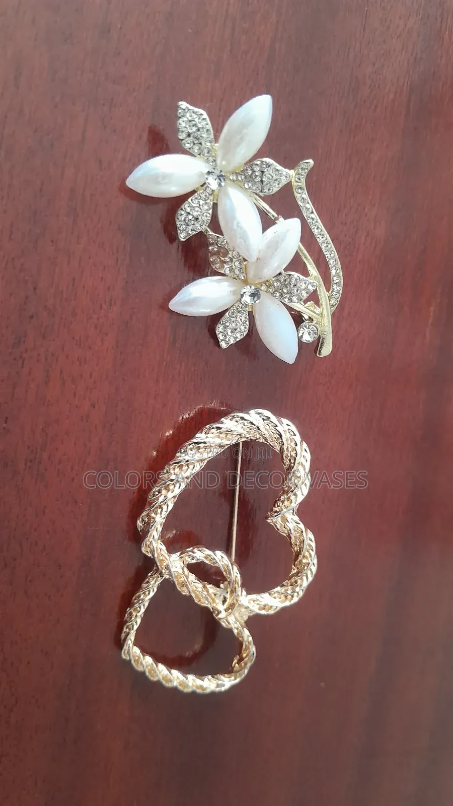Brooches Elegant Pieces Instock