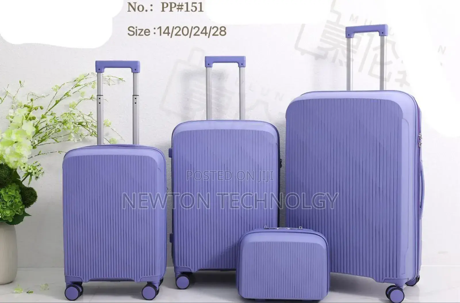 *4 in 1 Luxurious Unbreakable Suitcase