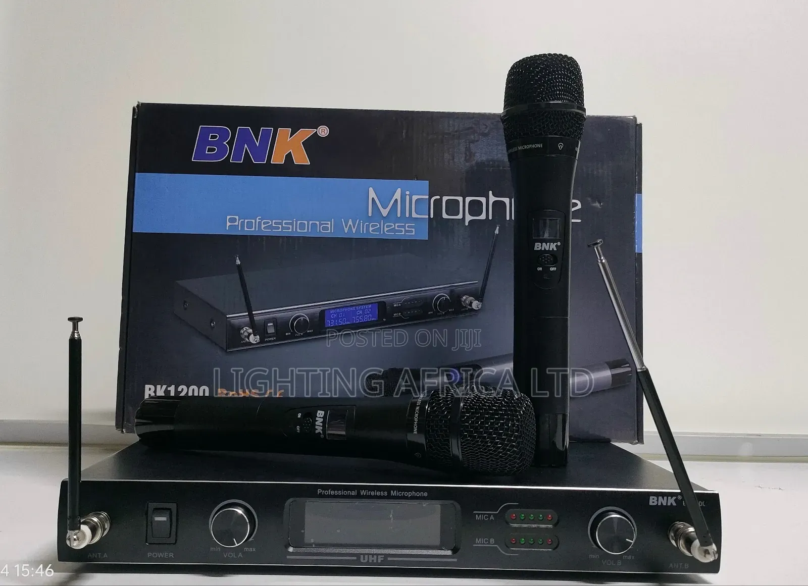 Vocal Uhf Dual BNK Wireless Microphone 150m Frequency Range