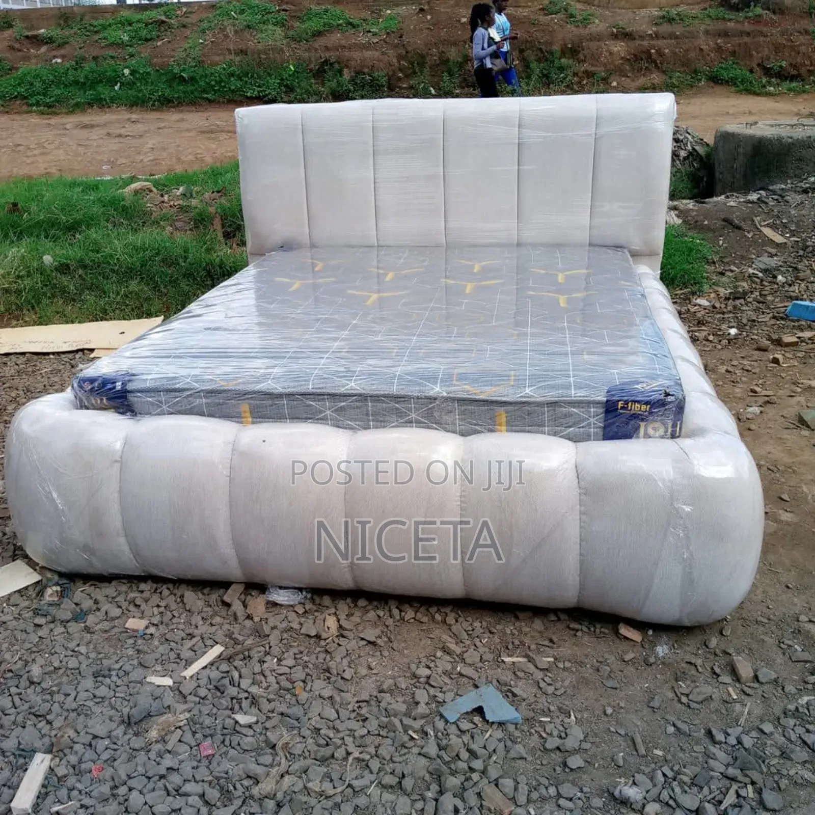 Bubble Bed White 5by6 Available